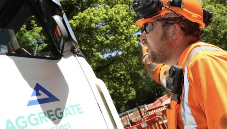 Aggregate Industries’ Contracting Division has adopted mandatory use of two-way radio helmets Two-way radio helmet