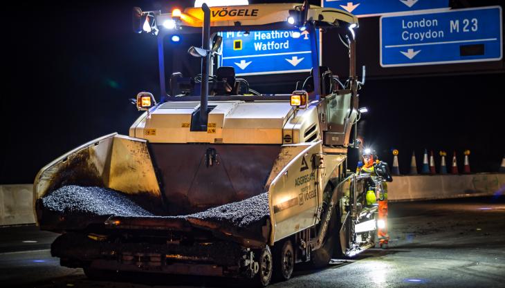 Working in collaboration, Aggregate Industries completed surfacing works ahead of schedule on the M23 smart motorway project, laying 52,000 tonnes of asphalt in one month AI on the M23