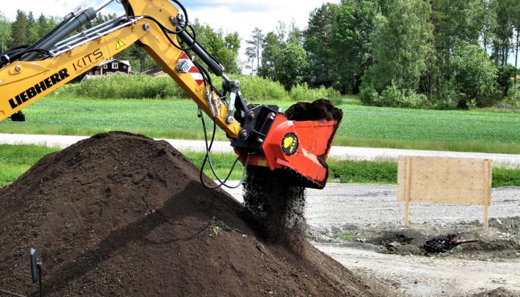 D- and DL-Series processing buckets provide versatility and productivity benefits for Johan Kits Contractor AB ALLU processing bucket