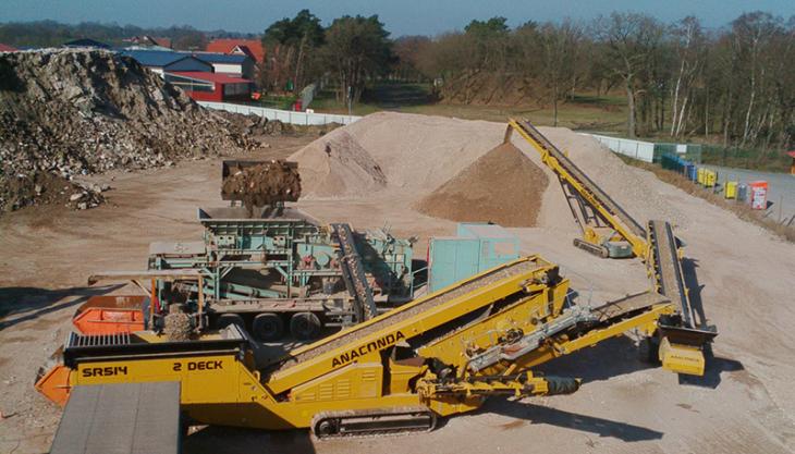 Anaconda SR514 two-deck aggregate screen