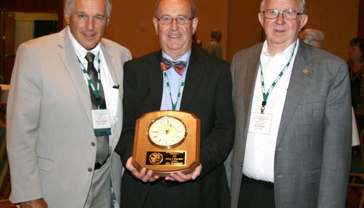 Prof Neil Humpries (centre)