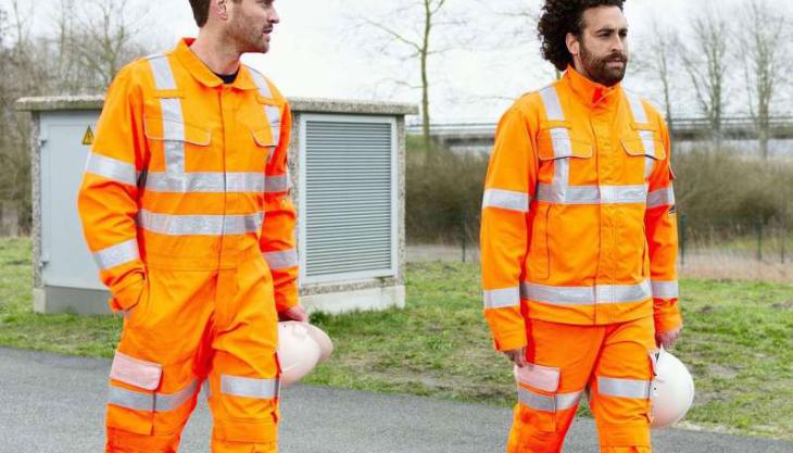 Ballyclare have extended their Category III ‘Life-Saving’ workwear with the launch of the new and innovative ProTec multi-hazard protective workwear range Ballyclare ProTec workwear