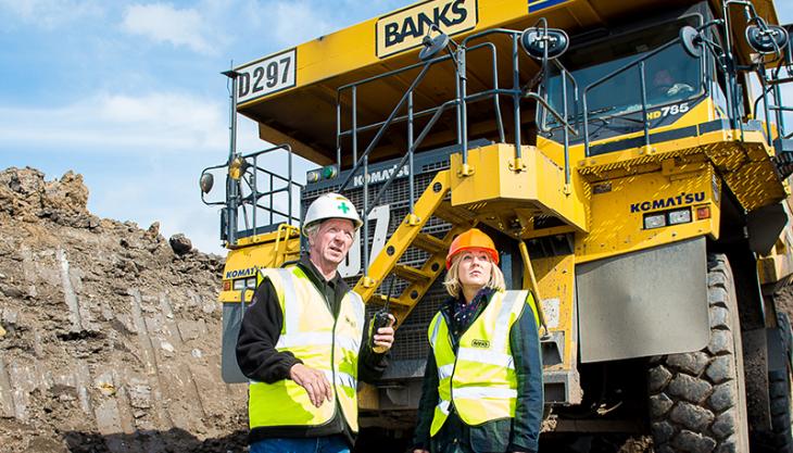 Hannah Bardell (right) with Ian Ritchie Hannah Bardell visits Banks Mining