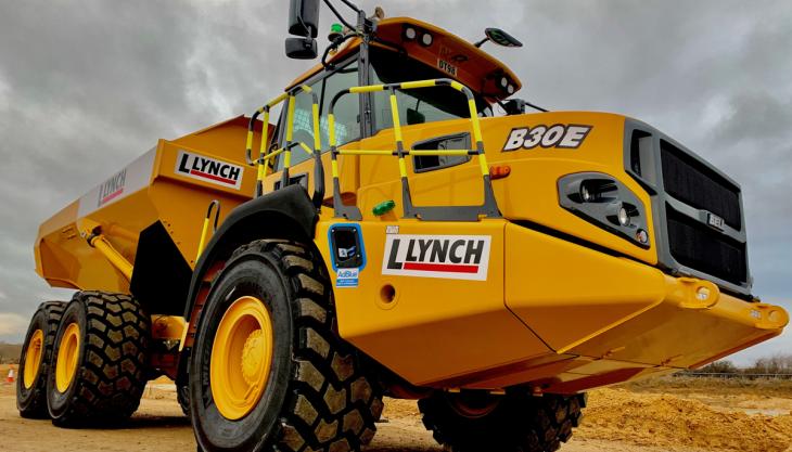 One of the 15 Bell B30E articulated dumptrucks purchased by L Lynch Bell B30E articulated dumptruck