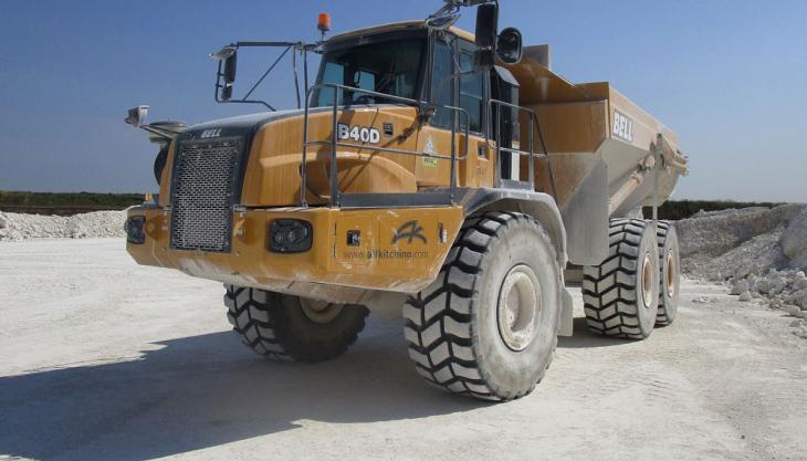 Bell B40D dumptruck