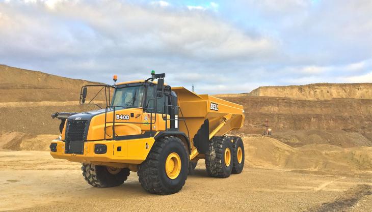 Bell B40D dumptruck