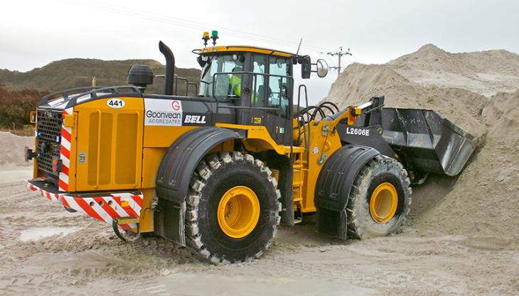 Bell L2606E wheel loader