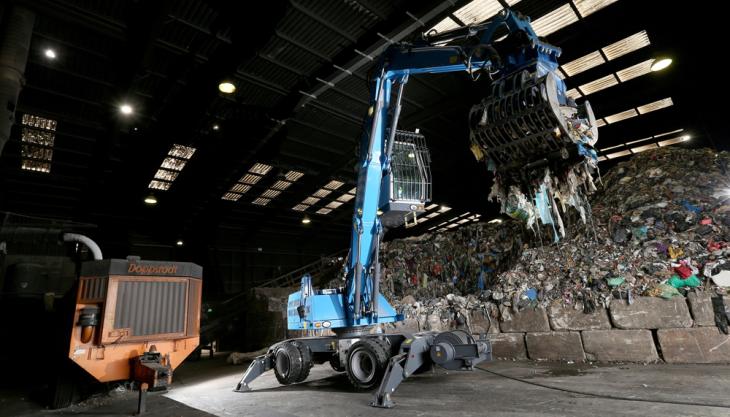 Fuchs MHL820 long-reach materials handler Fuchs material handler