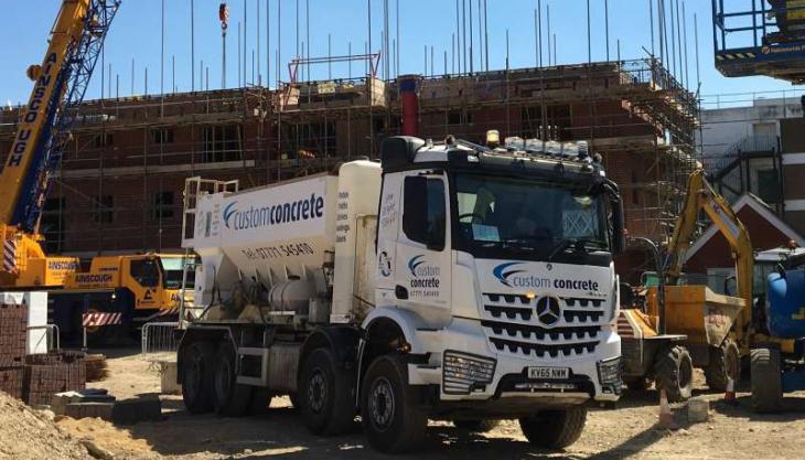 Volumetric concrete truckmixer