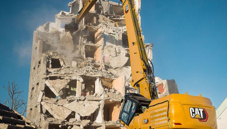 Cat 352 UHD excavator Cat 352 UHD excavator