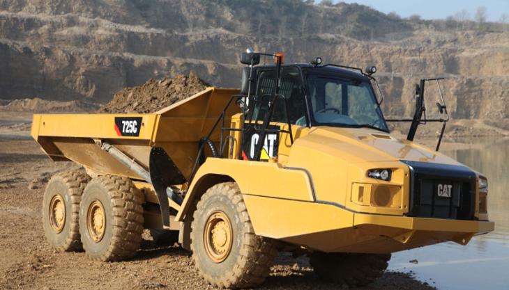 Cat 725C articulated dumptruck