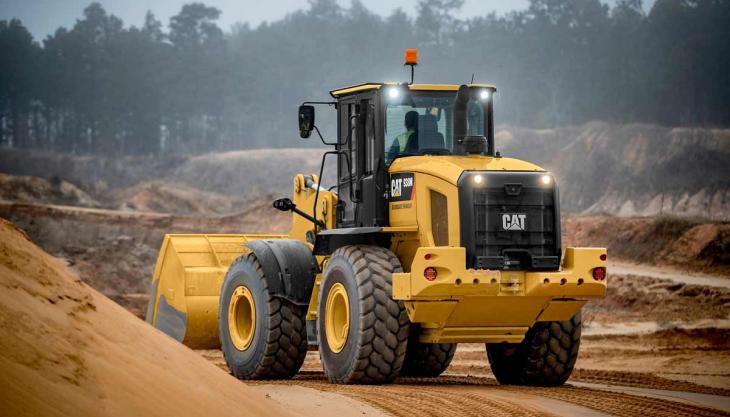 Cat 938M compact loader
