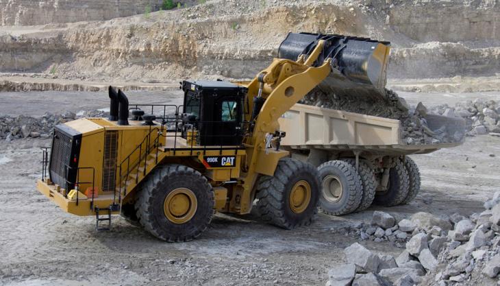 Wheel loader training video from Caterpillar Cat 990K wheel loader