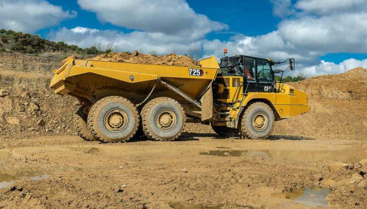 The new next-generation Cat 725 articulated dumptruck Cat 725 articulated dumptruck