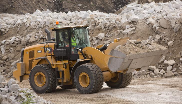 The new Cat 962 next-generation wheel loader Cat 962
