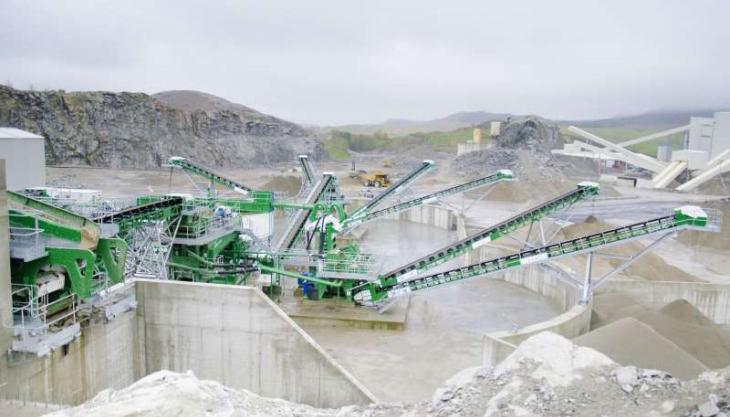 The world’s largest wet processing plant for C&D waste, situated alongside Velde Pukk’s natural sand and aggregates processing plant in Stavanger, Norway, utilizes CDE Intelligent Plant technology and has seen a significant increase in output Intelligent Plant - Velde Pukk