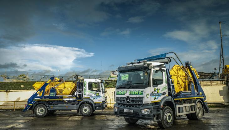 Clearaway make it a double – the new Mercedes-Benz Atego 1524K skiploaders (photo: Mercedes-Benz Trucks UK) New Mercedes-Benz Atego skiploaders for Clearaway Recycling
