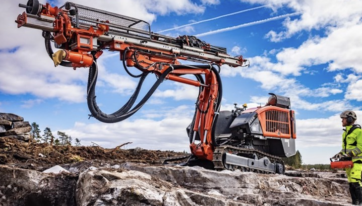 The new Dino DC420Ri top-hammer drill rig from Sandvik Sandvik Dino DC420Ri drill rig