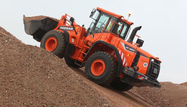 Doosan DL300-5 wheel loader