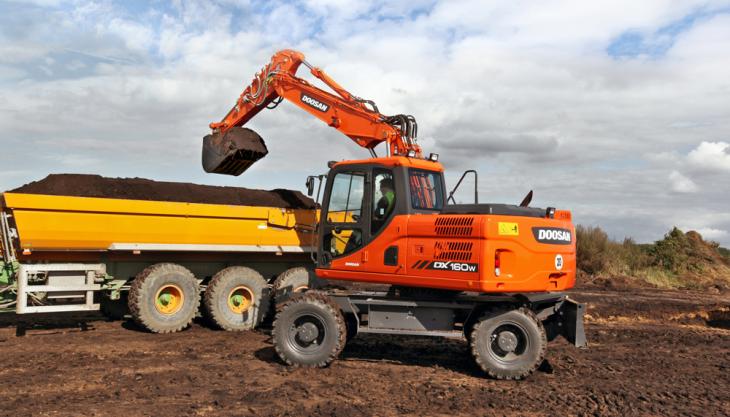 Doosan DX160W-3 wheeled excavator