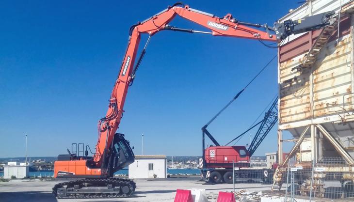 Doosan DX235DM demolition excavator