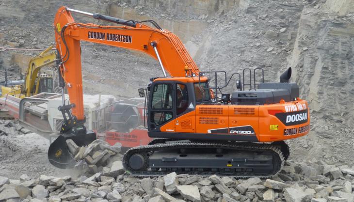 Doosan DX300LC-5 excavator