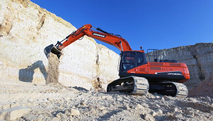 Doosan DX300LC-5 excavator