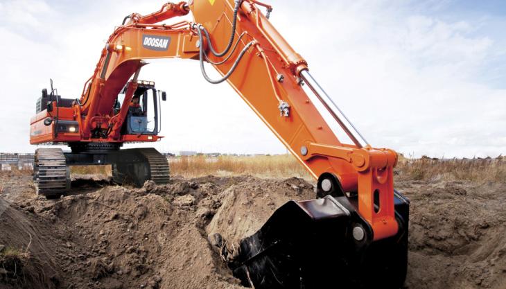 Doosan DX490LC-3 excavator