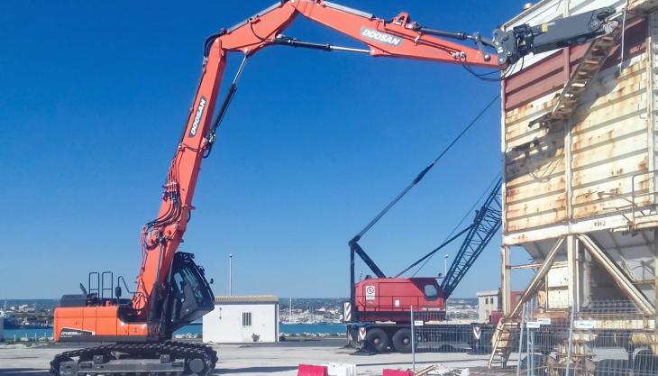 Doosan Infracore Europe have joined the European Demolition Association Doosan DX235DM long-reach excavator