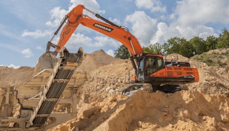 The new Doosan DX420LC-7 excavator Doosan DX420LC-7 excavator