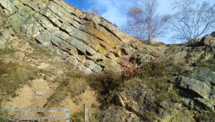 University of Birmingham seeking opportunities for geology students to assist with industry projects Geology student projects