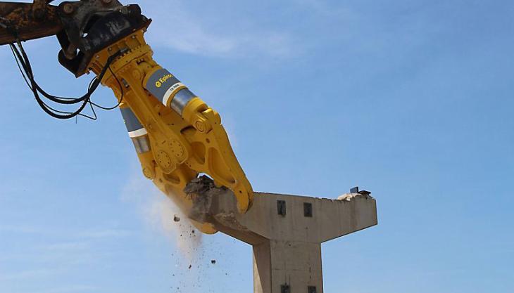 Epiroc CB 7500 demolition attachment