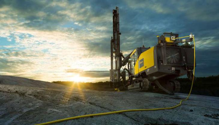 Epiroc SmartROC T35 E surface drill rig Epiroc SmartROC T35 E drill rig