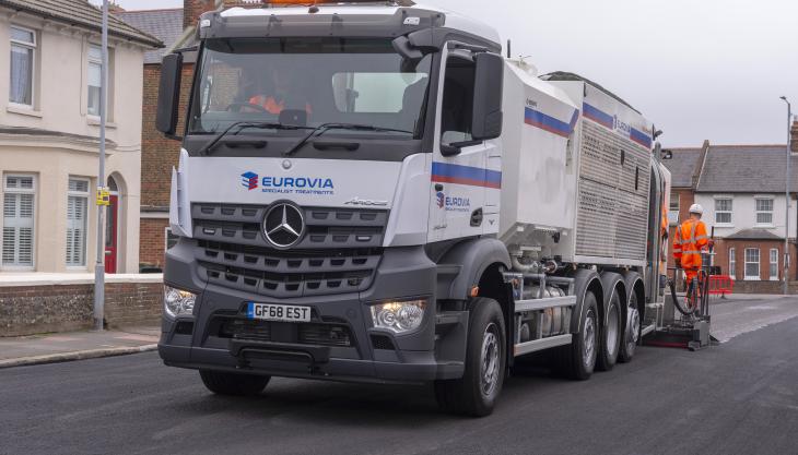 Eurovia's new Breining micro-surfacing applicator Eurovia micro-surfacing machine