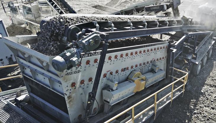 Haver & Boecker Niagara’s Niagara F-Class portable plant allows operations to increase production by 25% while making screen media change-outs easier on an inclined vibrating screen Haver & Boecker Niagara screening plant