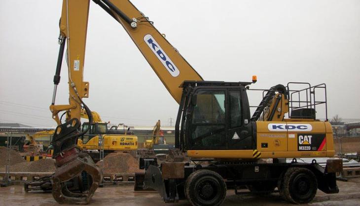 Cat M222D wheeled excavator