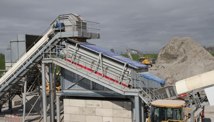New Liwell flip flow screener enhances processing of incinerator bottom ash at Hampshire plant Liwell flip flow screener