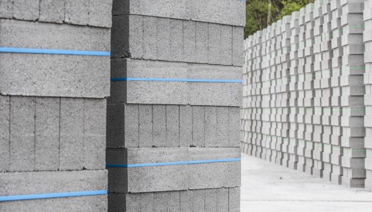 The UK’s first cement-free ultra-low-carbon concrete block launched by CCP, part of SigmaRoc’s PPG platform Greenbloc
