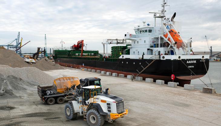 GRS deliver first cargo of sustainable aggregates