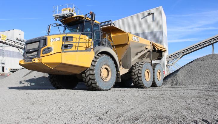 Hillhouse Quarry Group's new Bell B45E articulated dumptruck Bell B45E articulated dumptruck