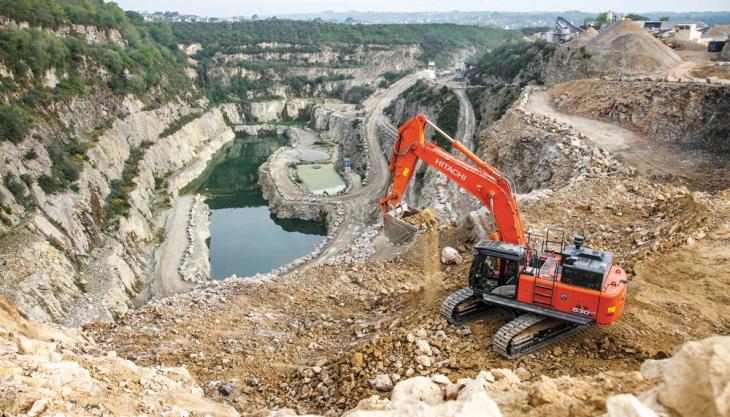 Hitachi ZX530LCH-6 at Guena Quarry