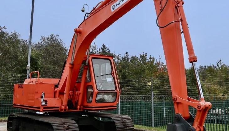 Sold twice – the 1985-vintage Hitachi UH063 excavator Hitachi UH063