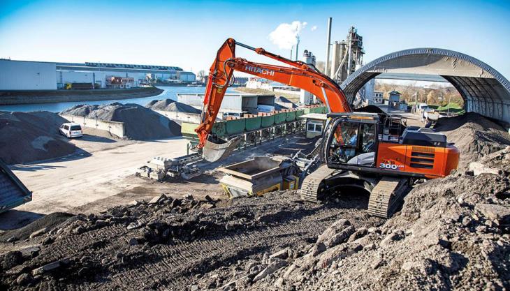 Hitachi ZX300LCN-6 excavator Hitachi ZX300LCN-6 excavator