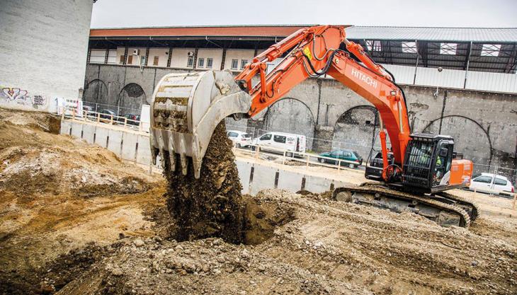 Hitachi ZX350LCN-6 excavator