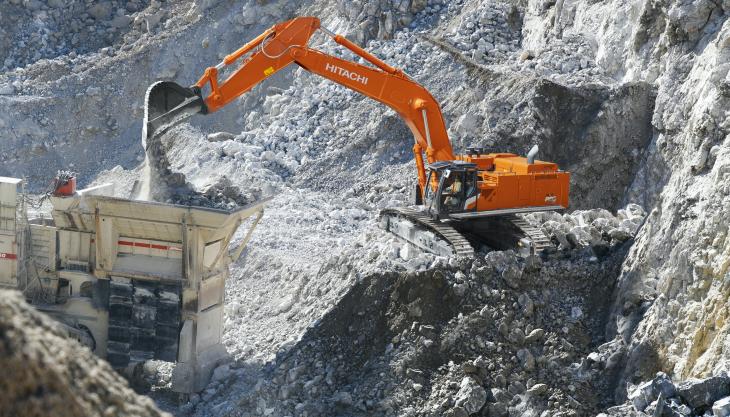 Hitachi ZX890-7 excavator