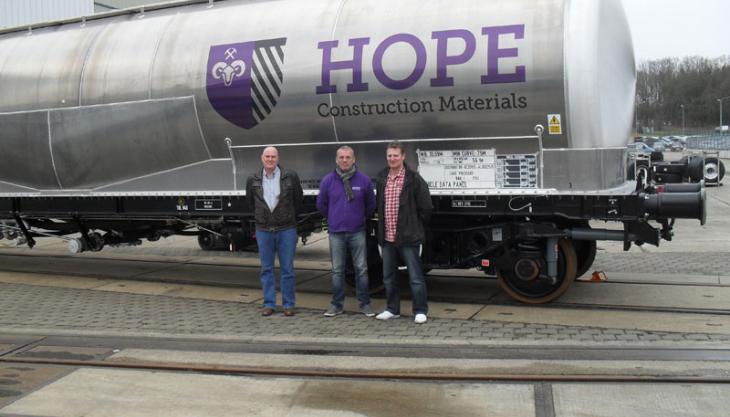 Hope rail wagon