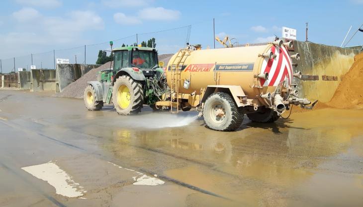 Dust suppression at Aggregate Industries' Horn Lane Goods Yard Horn Lane Depot