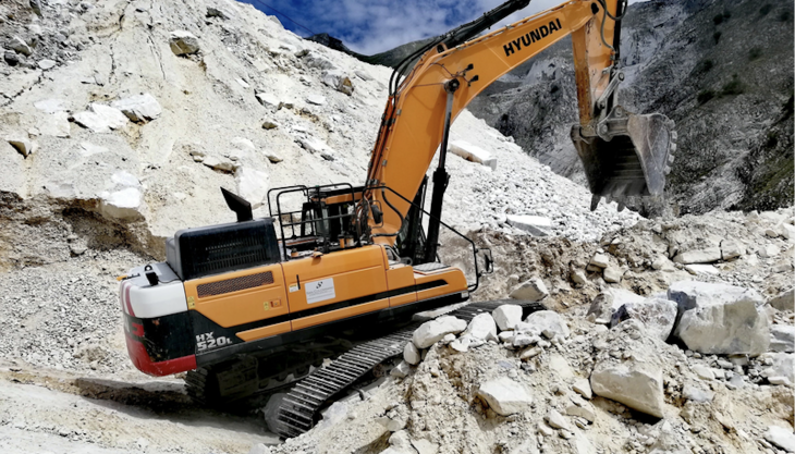Alba Ventura's new Hyundai HX520L excavator Hyundai HX520L excavator