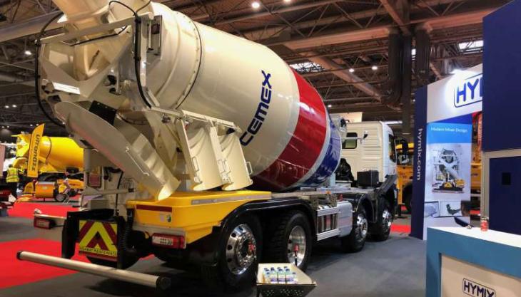 Award-winning Hymix concrete truckmixer with no ladder or platform Hymix concrete truckmixer with no ladder or platform