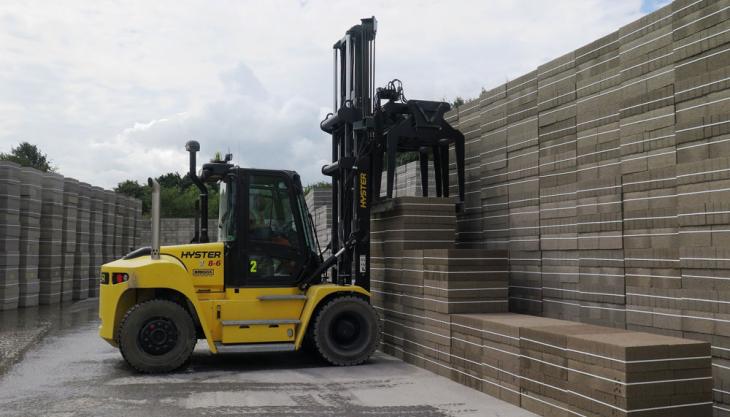 Updated Hyster lift-truck Hyster lift-truck